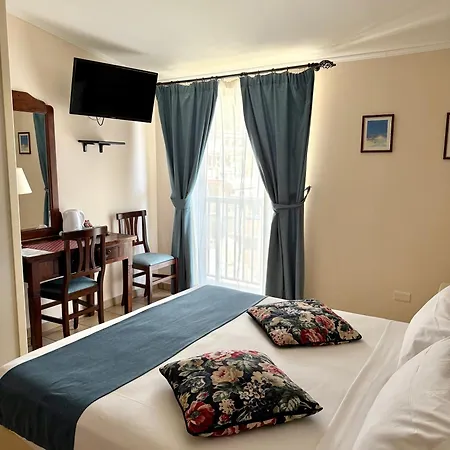 Casa Famiani Bed & Breakfast-3
